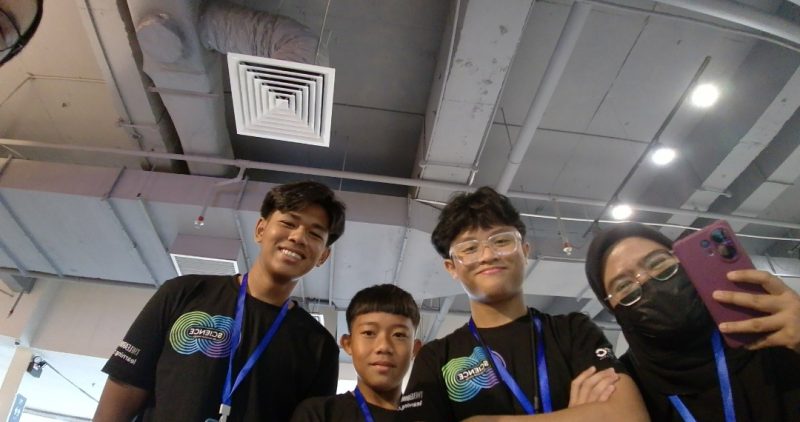 SCIENCE fair photo by Busyra