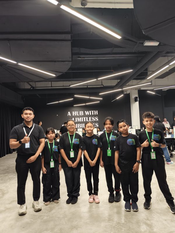 SCIENCE fair photo by Zul