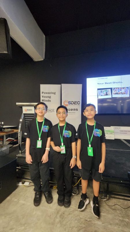 SCIENCE fair photo by Muhammad Haris Rizqi