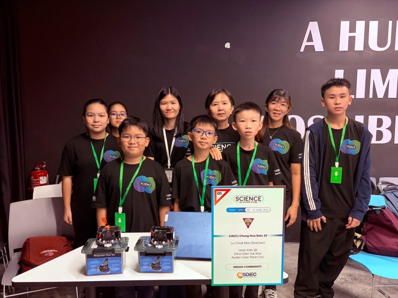 SCIENCE fair photo