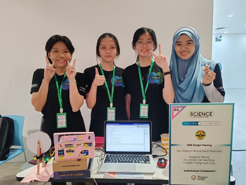 SCIENCE fair photo by Hidayah