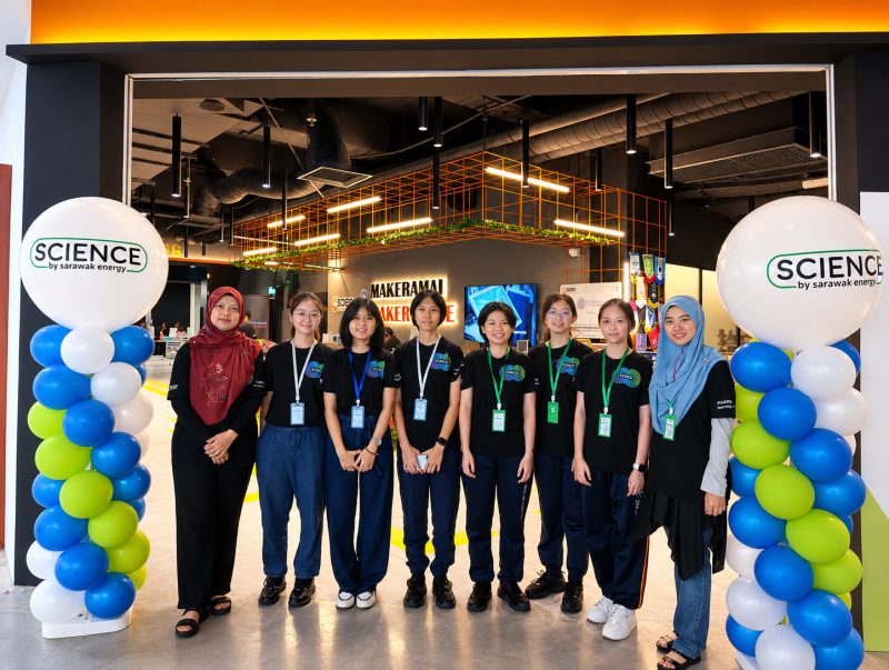 SCIENCE fair photo